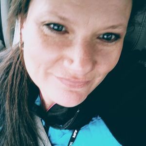 Meet your Posher, Chenoa